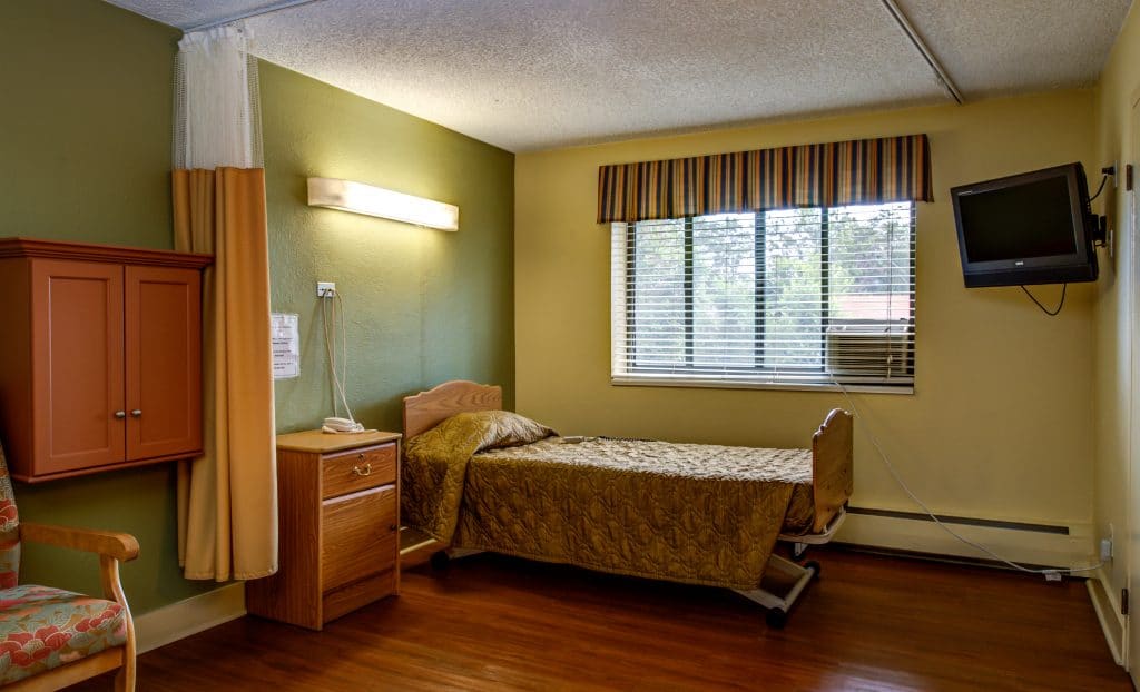 Cedars Healthcare Center Rehab, Skilled Nursing & Short Term Care in Lakewood, CO - Bedroom