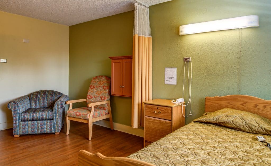 Cedars Healthcare Center Rehab, Skilled Nursing & Short Term Care in Lakewood, CO - Bedroom