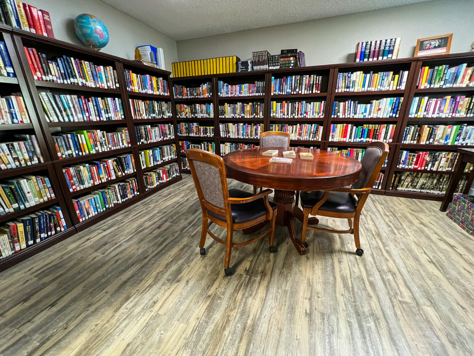 Library Lincoln Court Idaho Falls Independent Assisted and Memory Care Senior Living Community