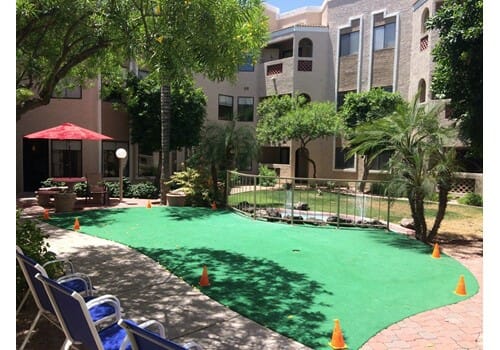 The Springs of Scottsdale Senior Independent & Assisted Living in Scottsdale, AZ pool courtyard