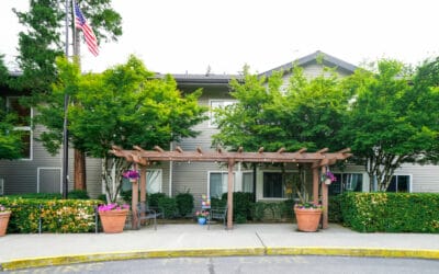 Assisted Living in Redmond: 10 Reasons Families Choose Overlake Terrace