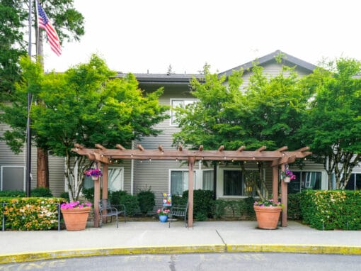 Assisted Living in Redmond: 10 Reasons Families Choose Overlake Terrace